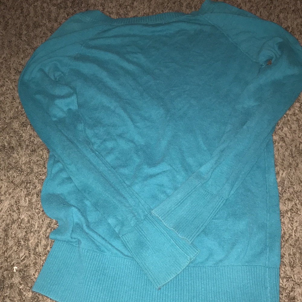 Sweater - Picture 5 of 6